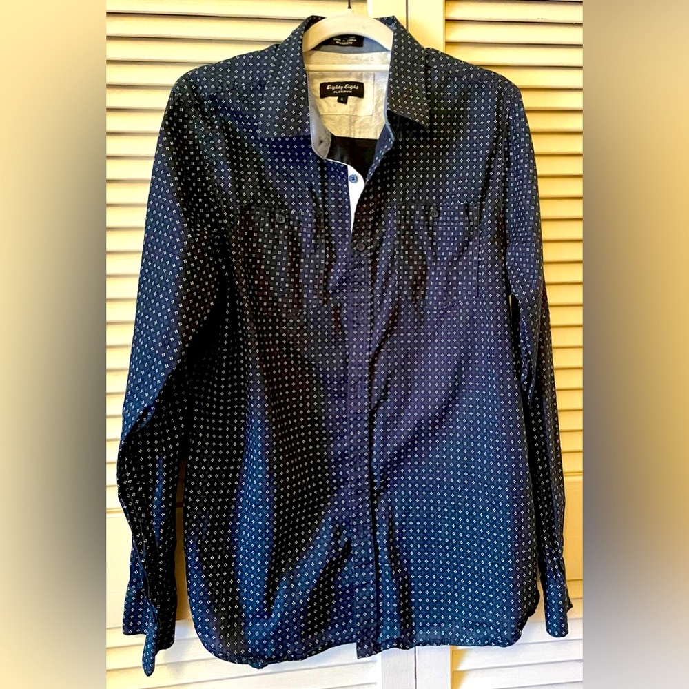 Eighty eight platinum anchor button up two pockets size M/L